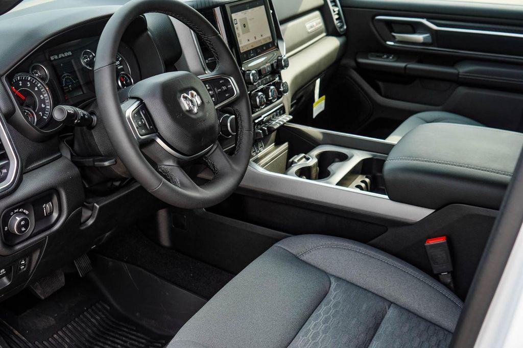 new 2025 Ram 1500 car, priced at $52,813