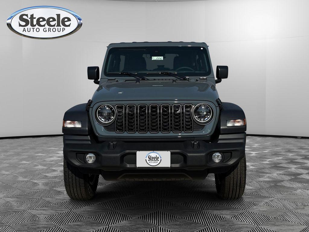 new 2025 Jeep Wrangler car, priced at $46,195