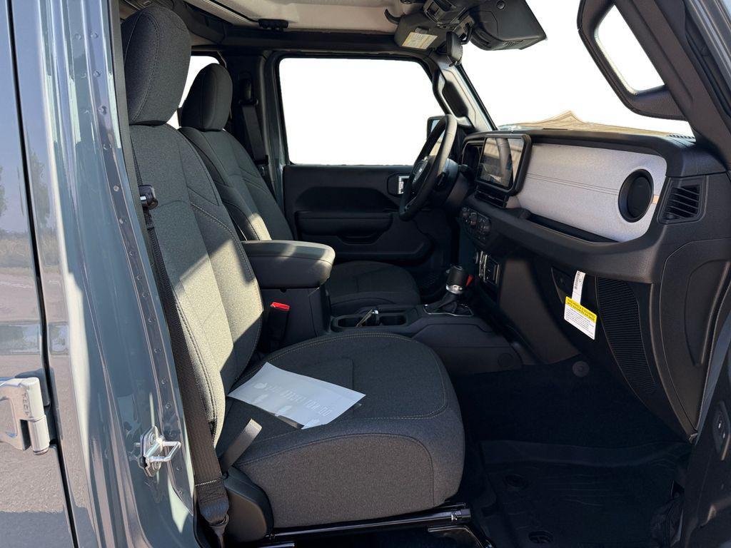 new 2025 Jeep Wrangler car, priced at $46,195