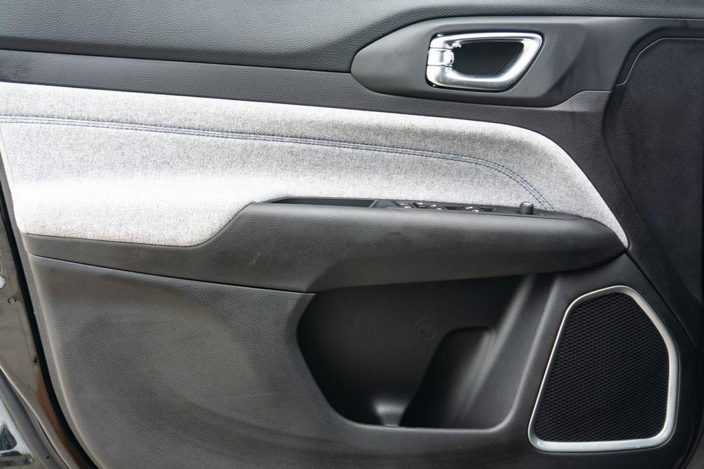 new 2025 Jeep Compass car, priced at $25,385