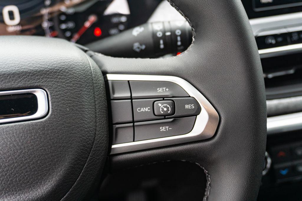 new 2025 Jeep Compass car, priced at $25,385