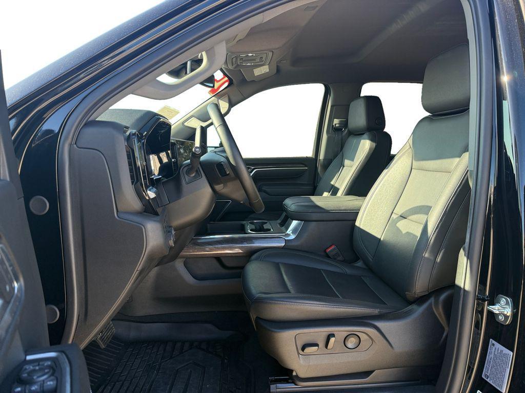 used 2025 Chevrolet Silverado 2500 car, priced at $61,388