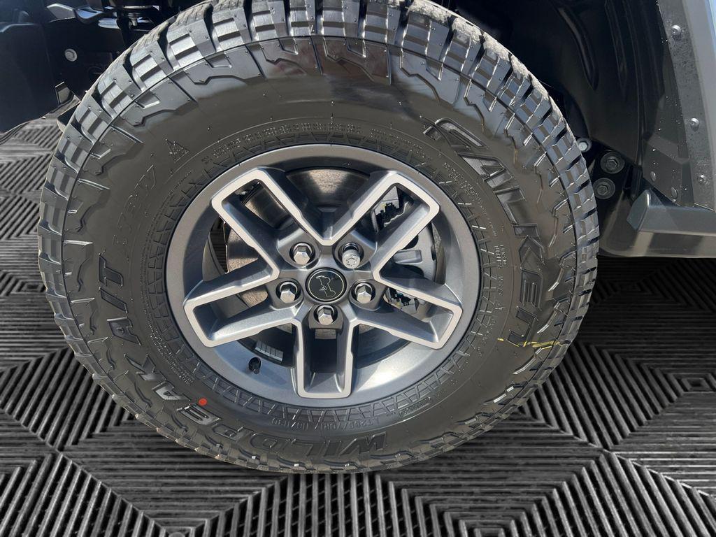 new 2026 Jeep Gladiator car, priced at $51,180