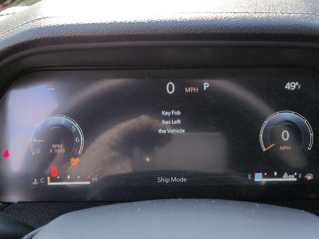 new 2025 Jeep Grand Cherokee car, priced at $49,390