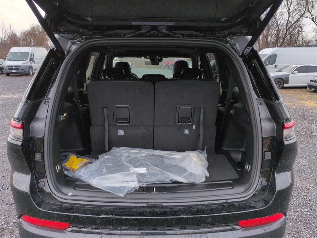 new 2025 Jeep Grand Cherokee L car