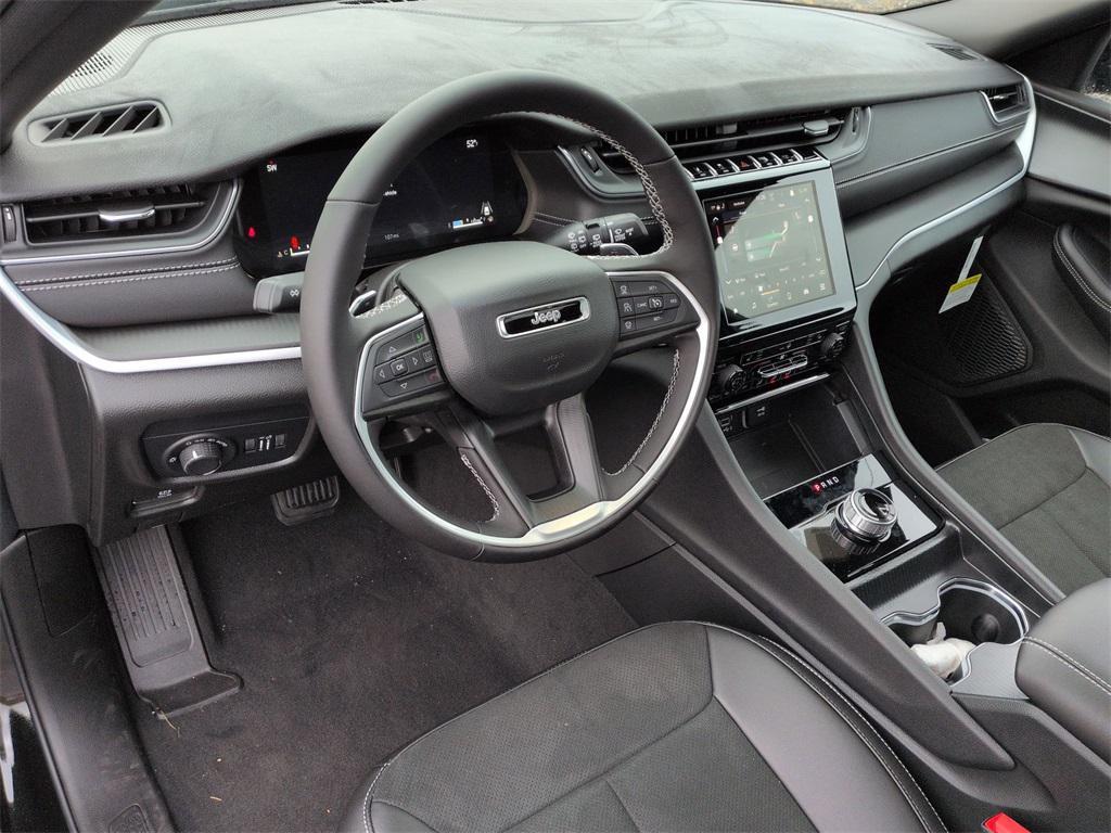 new 2025 Jeep Grand Cherokee L car