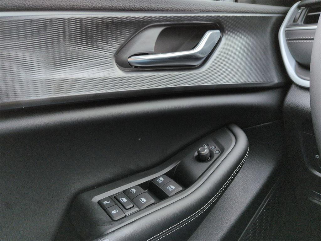 new 2025 Jeep Grand Cherokee L car