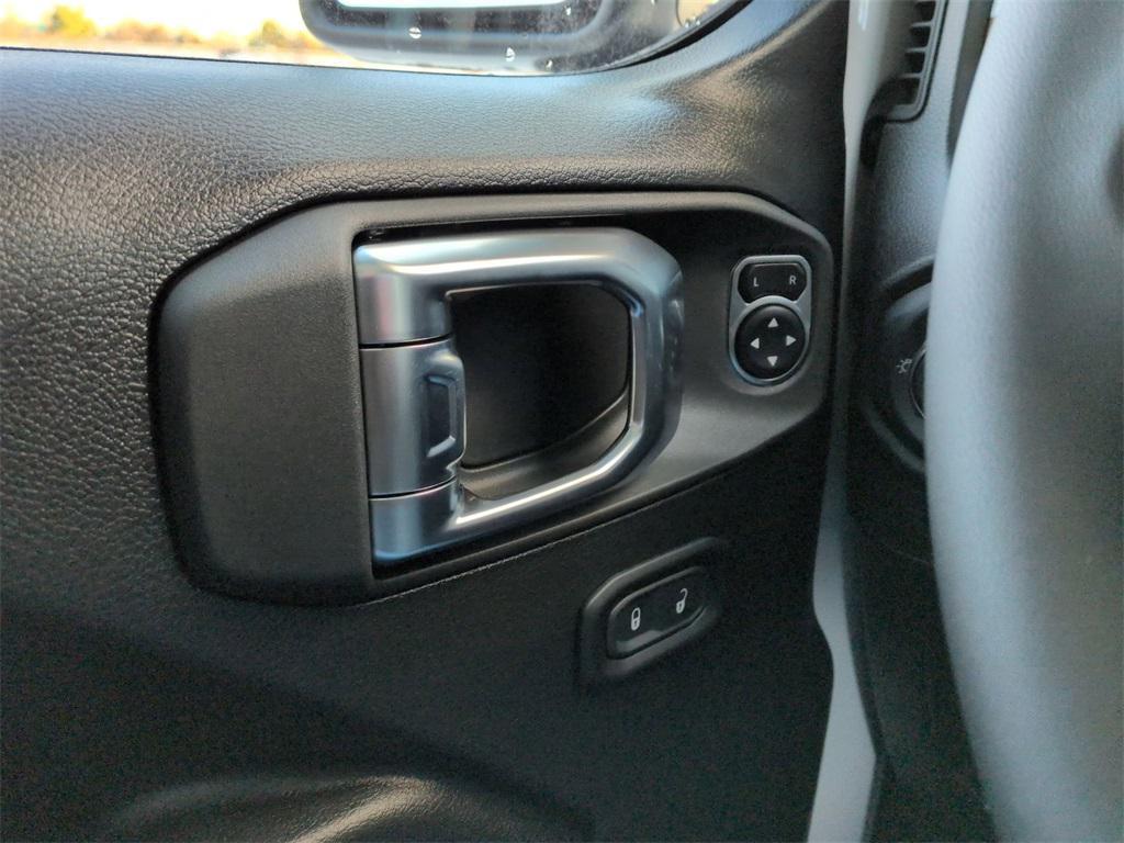 new 2026 Jeep Wrangler car, priced at $46,620