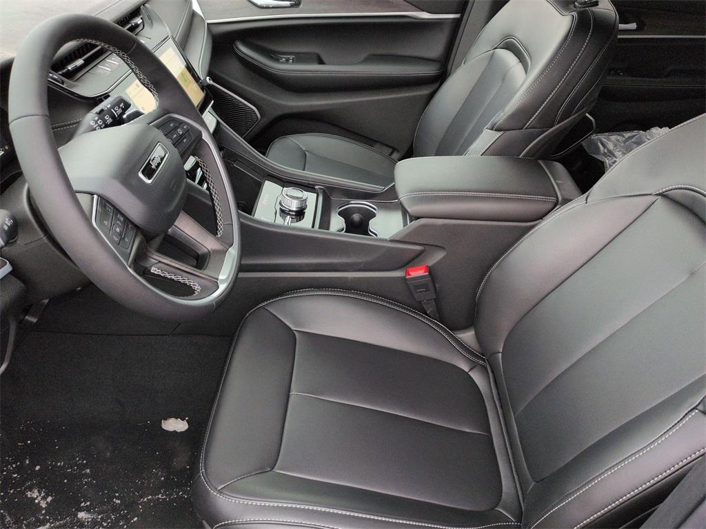 new 2026 Jeep Grand Cherokee car, priced at $49,805