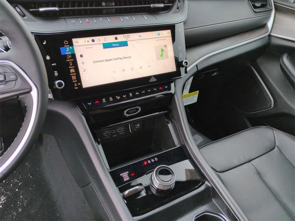 new 2026 Jeep Grand Cherokee car, priced at $49,805