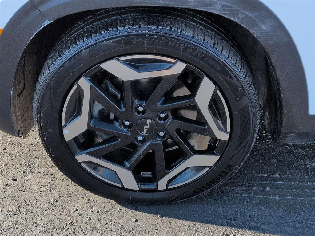 used 2024 Kia Seltos car, priced at $23,900