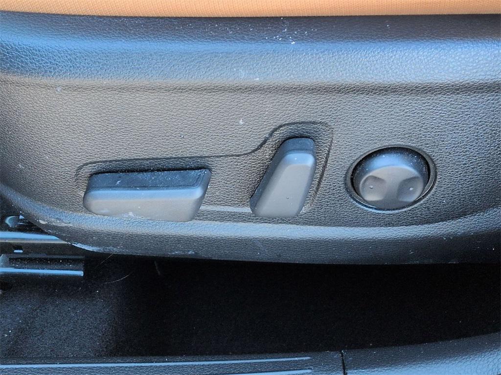 used 2024 Kia Seltos car, priced at $23,900