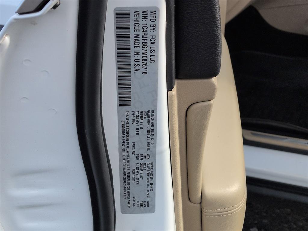 used 2021 Jeep Grand Cherokee car, priced at $21,800