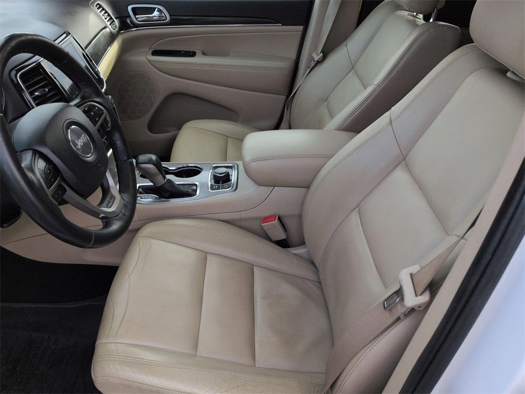 used 2021 Jeep Grand Cherokee car, priced at $21,800