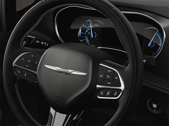 new 2023 Chrysler Pacifica Hybrid car