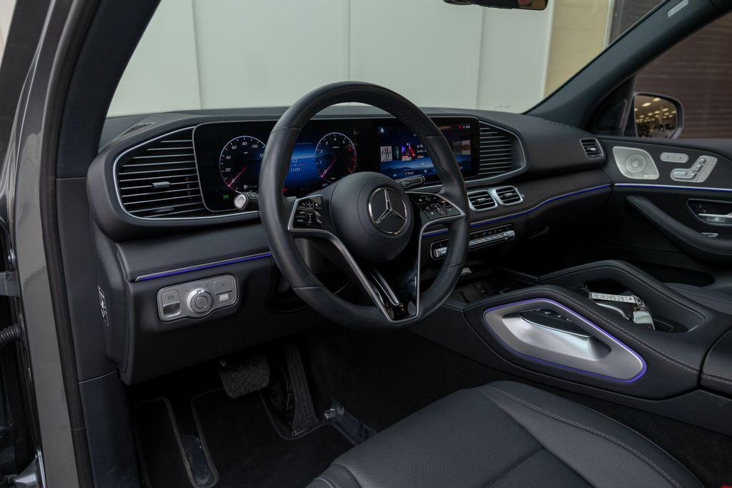 Mercedes-Benz GLE view 17