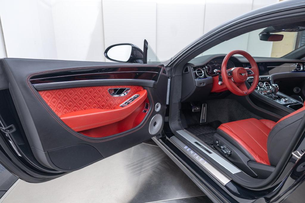 Bentley Continental GT view 14