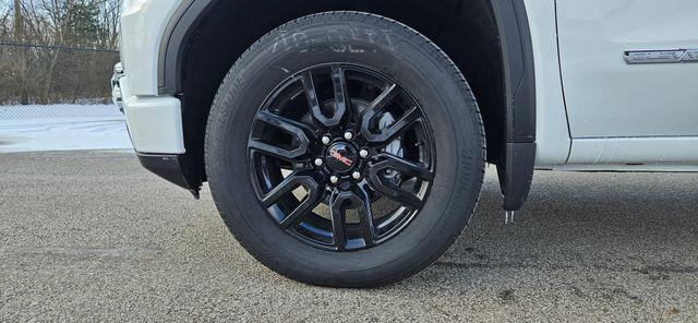 new 2026 GMC Sierra 1500 car, priced at $42,495