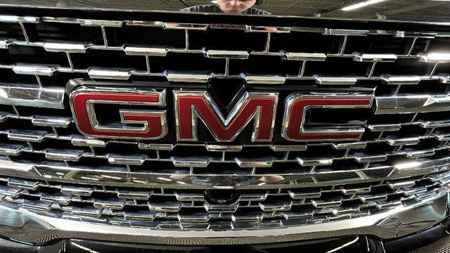used 2023 GMC Acadia car, priced at $36,198