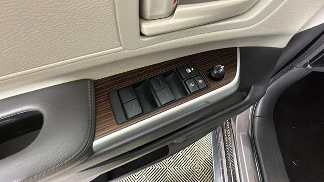 used 2021 Toyota Sienna car, priced at $30,298