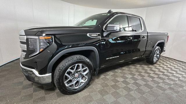 new 2026 GMC Sierra 1500 car, priced at $43,683