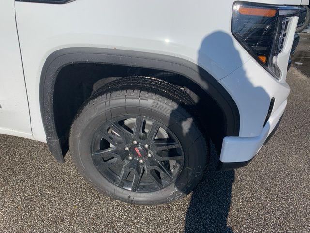 new 2026 GMC Sierra 1500 car, priced at $43,495