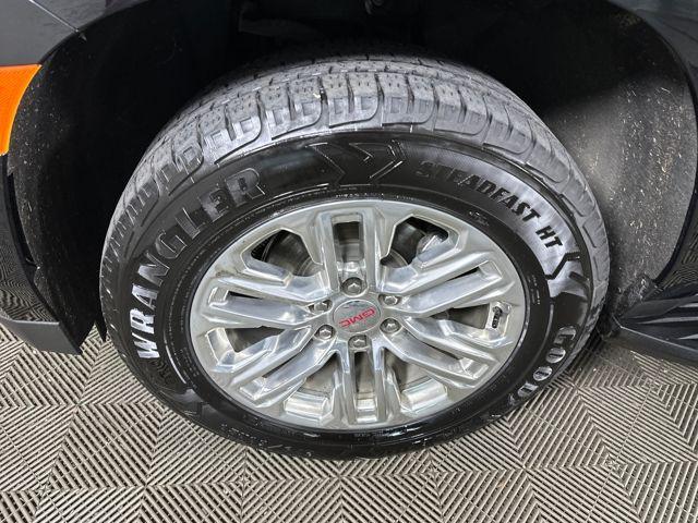 used 2023 GMC Yukon car, priced at $45,800