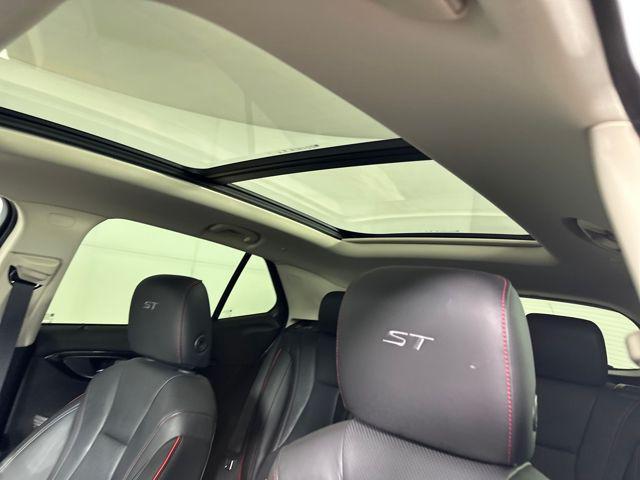 used 2023 Buick Envision car, priced at $26,990