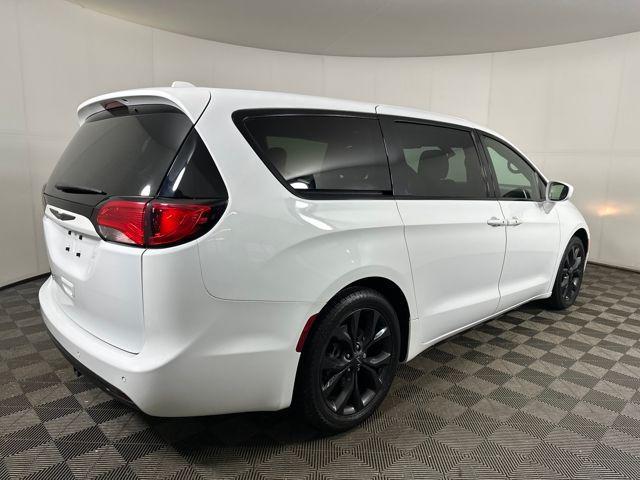 used 2020 Chrysler Pacifica car, priced at $17,500