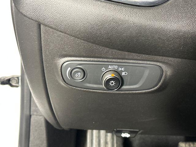 used 2022 Chevrolet Equinox car, priced at $18,500