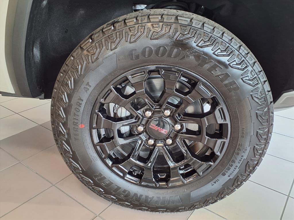 new 2026 GMC Canyon car, priced at $41,315