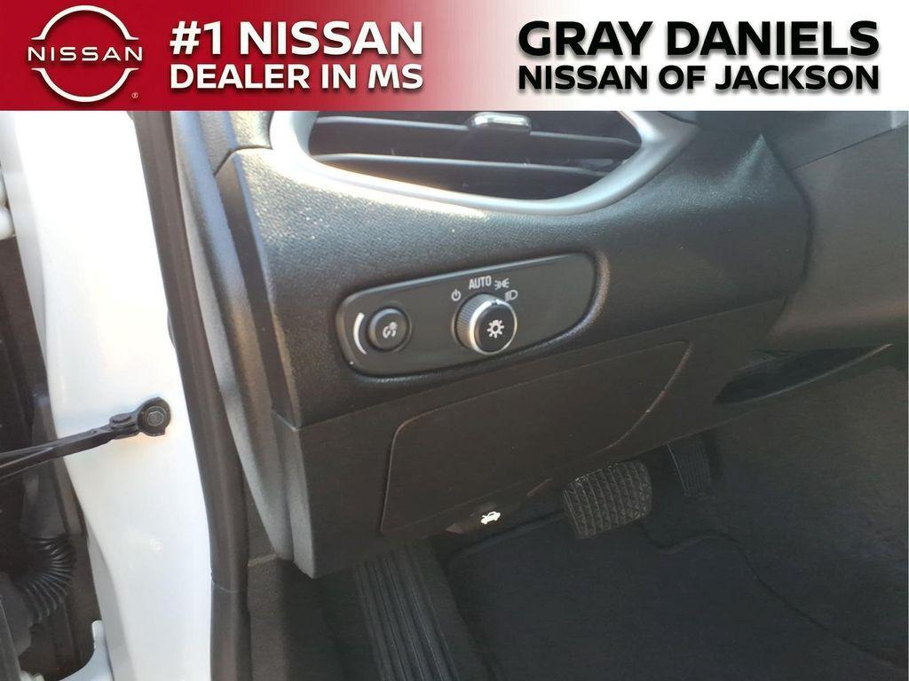 used 2024 Chevrolet Malibu car, priced at $20,036