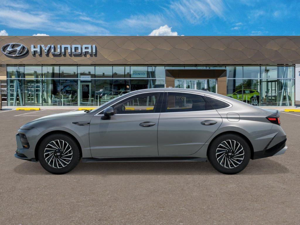 new 2026 Hyundai Sonata Hybrid car, priced at $40,130