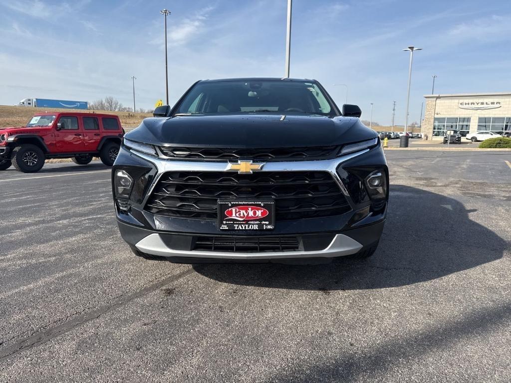 used 2025 Chevrolet Blazer car, priced at $29,063