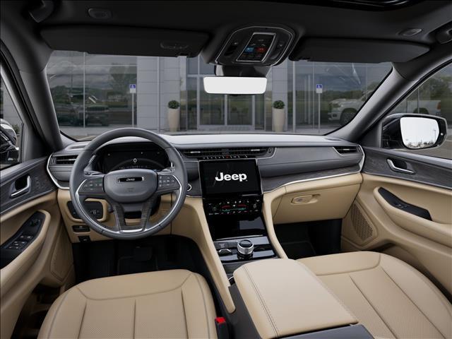 new 2025 Jeep Grand Cherokee car, priced at $49,011