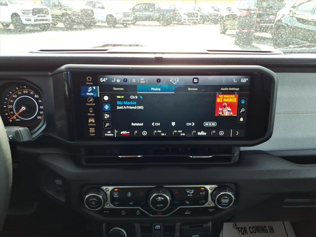 used 2024 Jeep Gladiator car, priced at $33,140