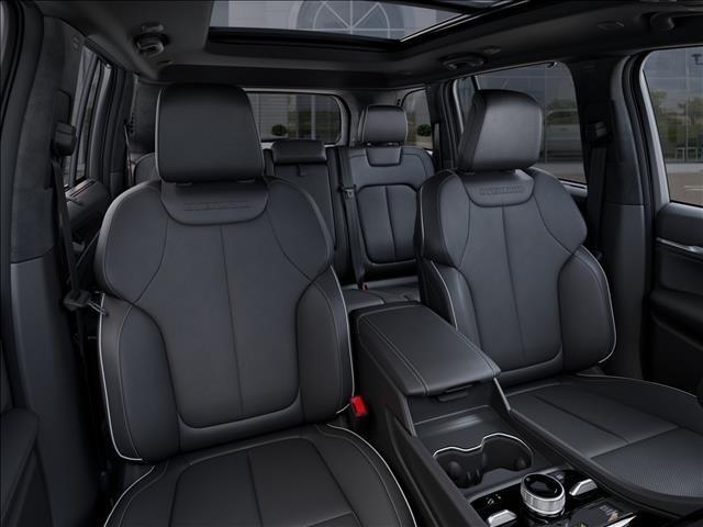new 2025 Jeep Grand Cherokee car, priced at $54,656