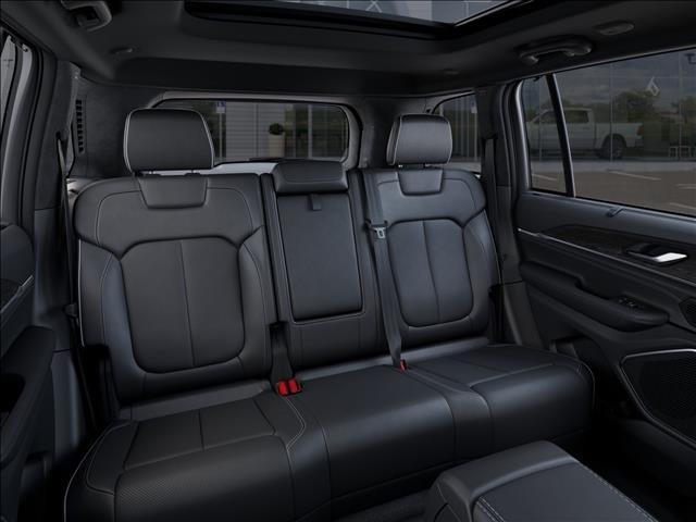 new 2025 Jeep Grand Cherokee car, priced at $54,656