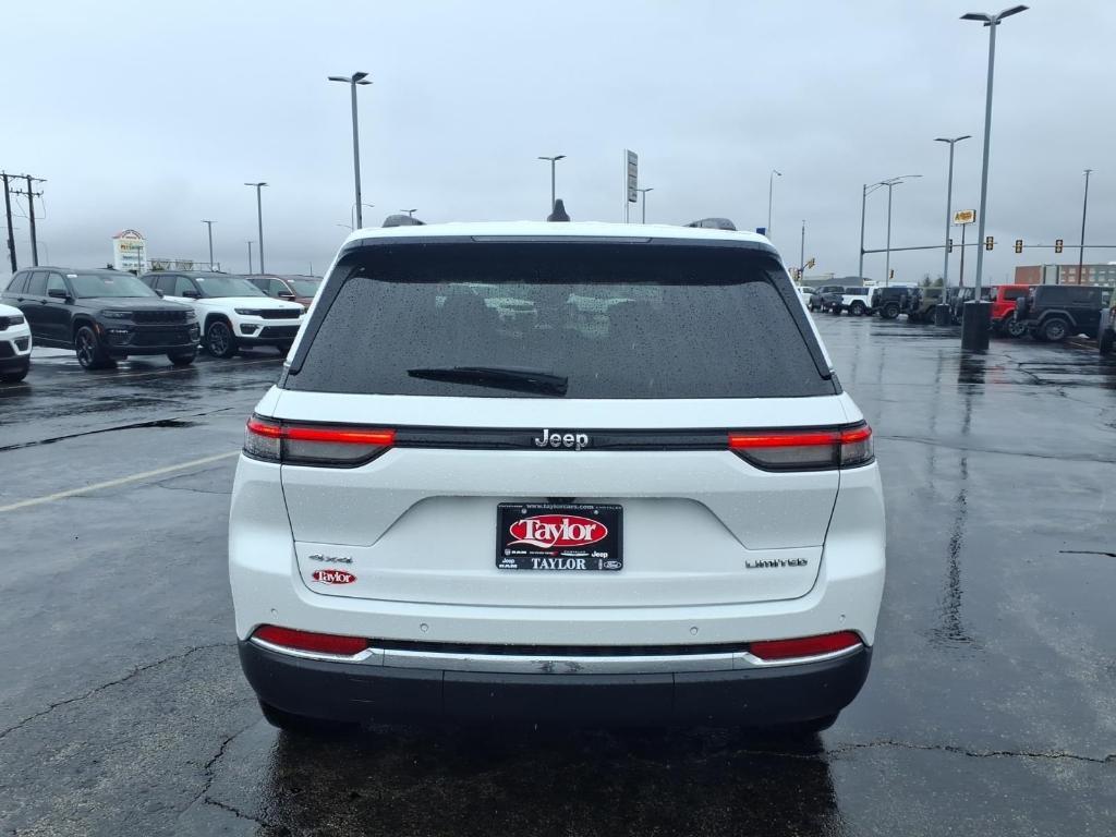 used 2023 Jeep Grand Cherokee car, priced at $32,885