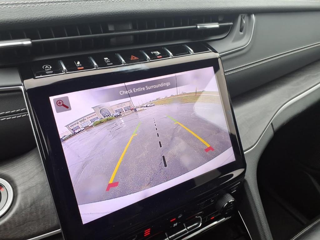 used 2023 Jeep Grand Cherokee car, priced at $32,885