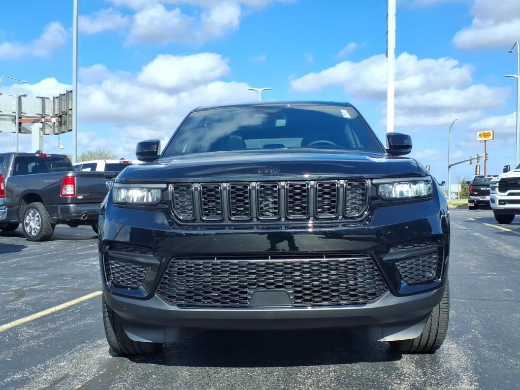 used 2023 Jeep Grand Cherokee car, priced at $38,104
