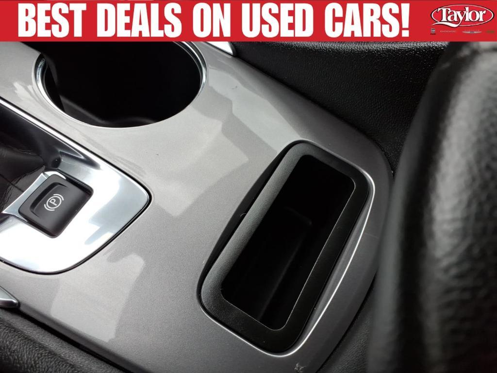used 2024 Chevrolet Malibu car, priced at $23,076