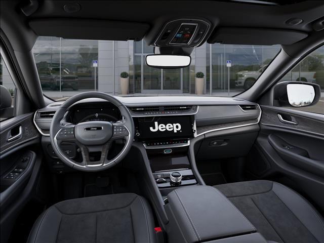 new 2026 Jeep Grand Cherokee car, priced at $42,811