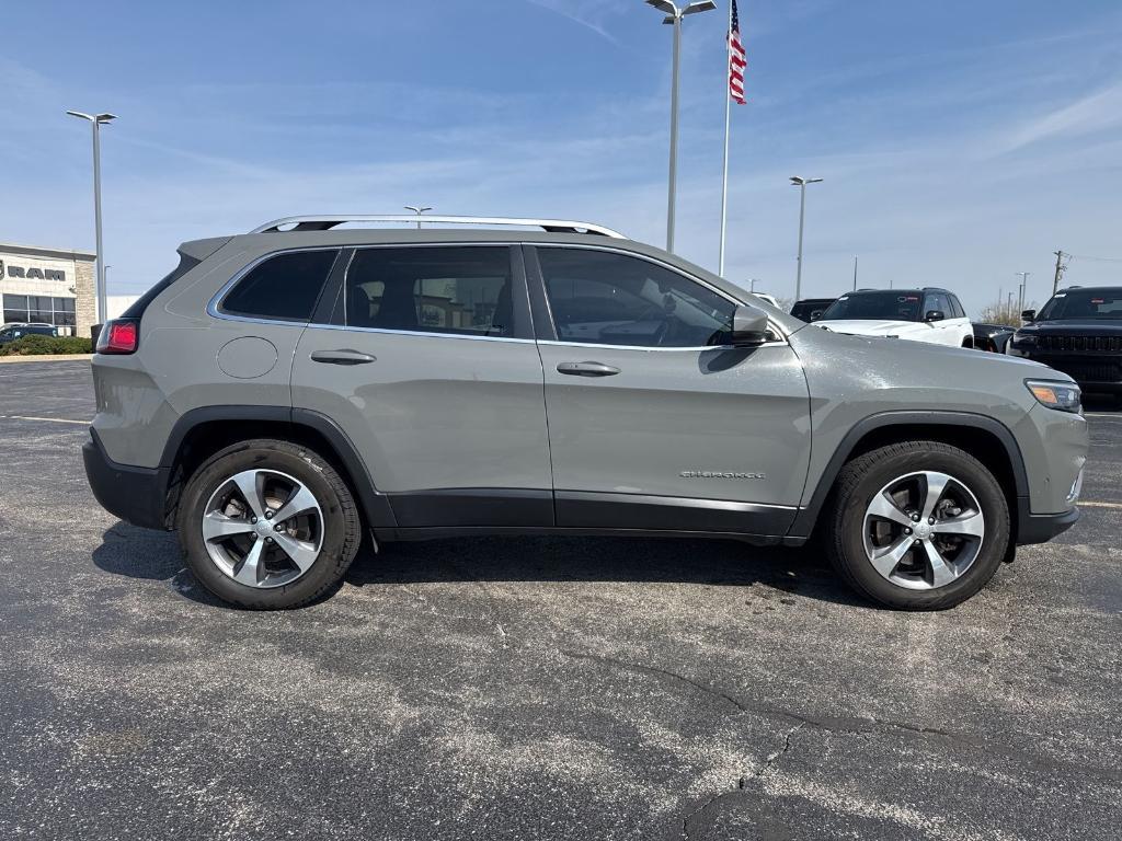 used 2020 Jeep Cherokee car, priced at $17,997
