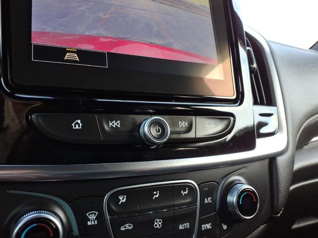 used 2023 Chevrolet Traverse car, priced at $29,457