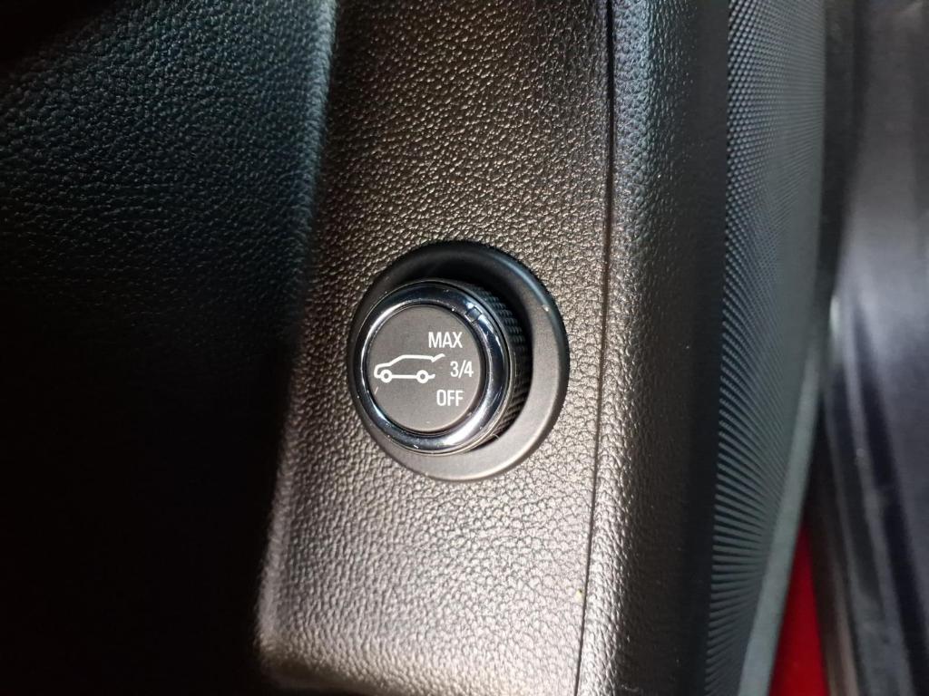 used 2023 Chevrolet Traverse car, priced at $29,457