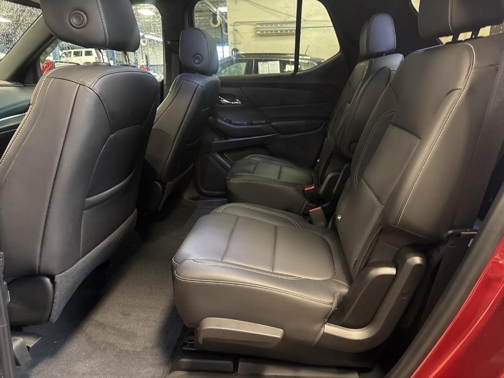 used 2023 Chevrolet Traverse car, priced at $29,890