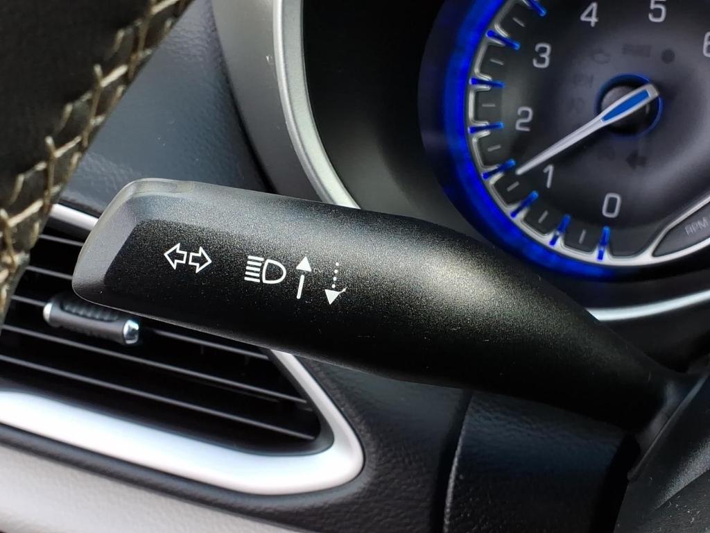 used 2023 Chrysler Pacifica car, priced at $23,812