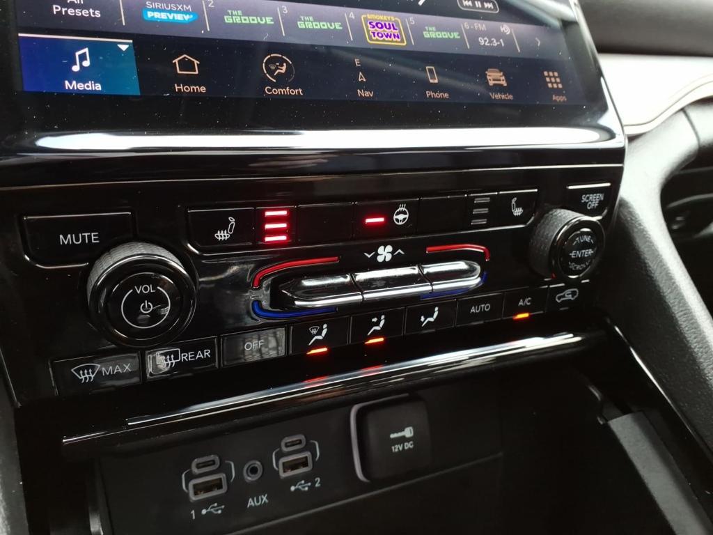 used 2023 Jeep Grand Cherokee car, priced at $33,031