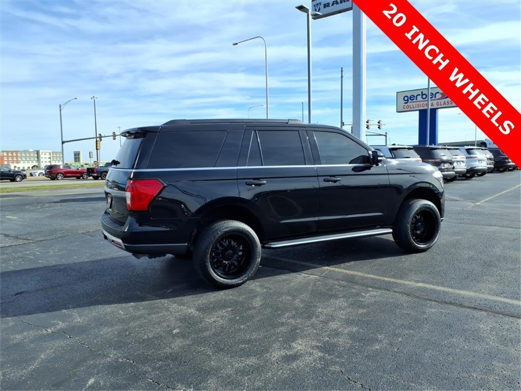 used 2022 Ford Expedition car, priced at $43,926